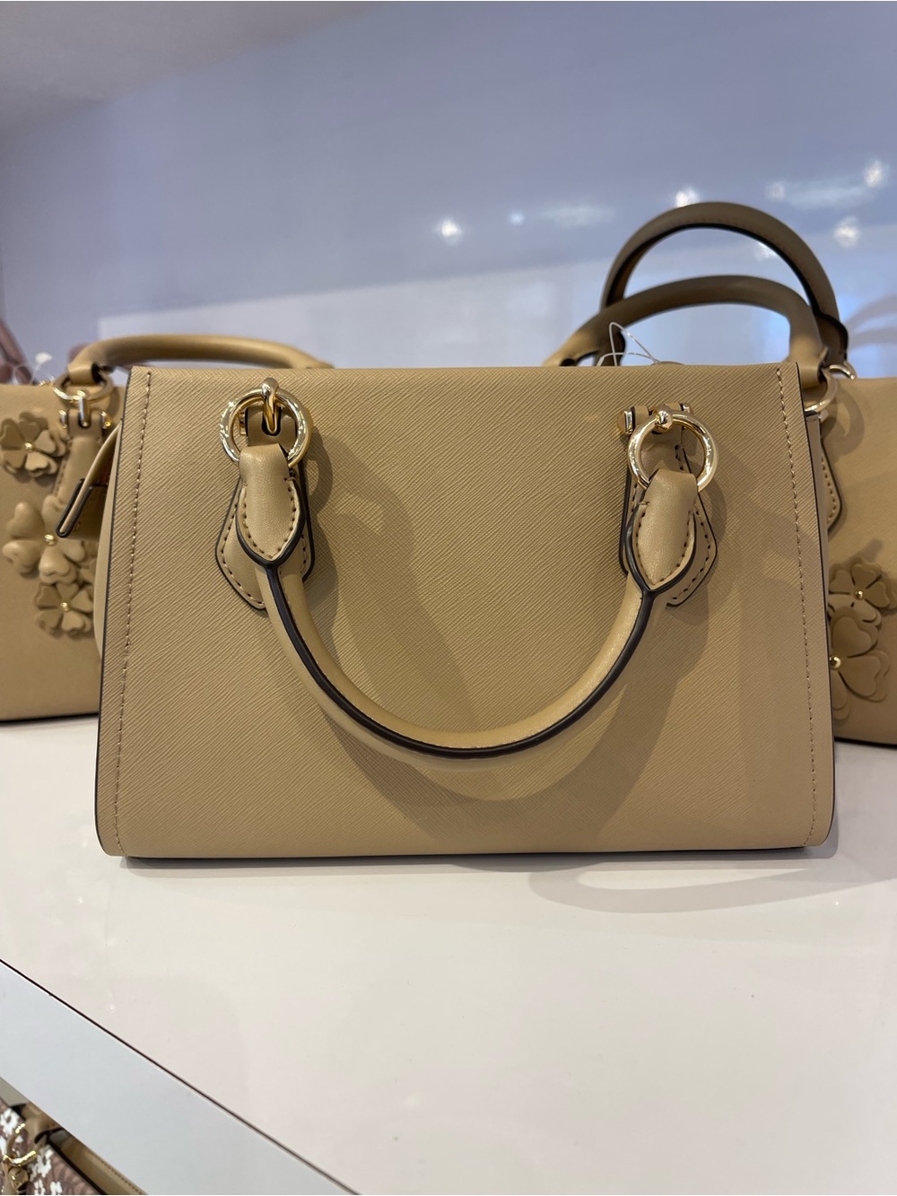 MICHAEL KORS Marilyn Sm Floral Embellished Satchel Messenger Crossbody
Camel
NWT - Picture 8 of 14